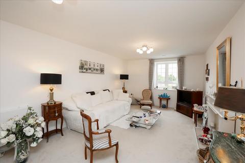 2 bedroom flat for sale, Twickenham Road, Isleworth, TW7