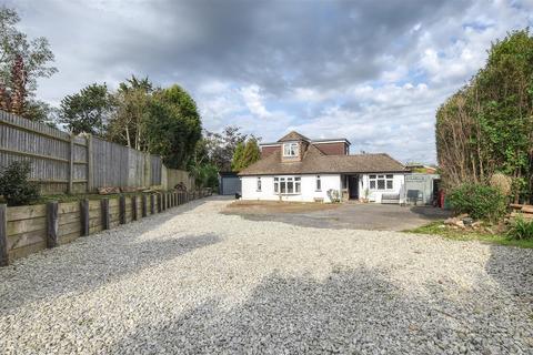 5 bedroom detached house for sale, Gunters Lane, Bexhill-On-Sea