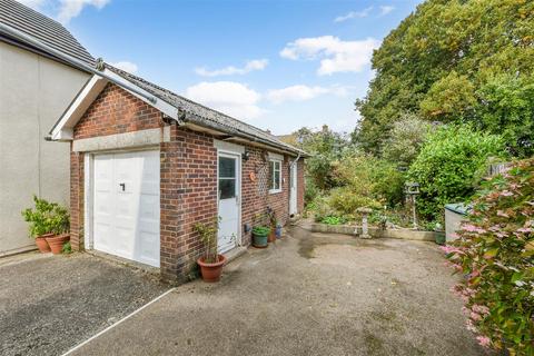 3 bedroom detached house for sale, Williams Road, Bosham, Chichester