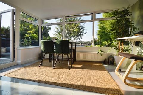 9 Blake Close, Lawford, Manningtree, CO11 2JR