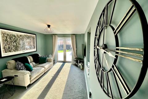 4 bedroom townhouse for sale, Aquila Gardens, Fairfields, Milton Keynes, MK11