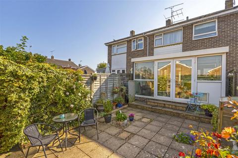 61 Coleridge Crescent, Goring By Sea, Worthing, BN12 6LU