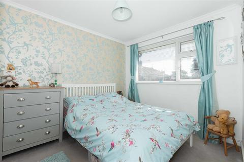 61 Coleridge Crescent, Goring By Sea, Worthing, BN12 6LU