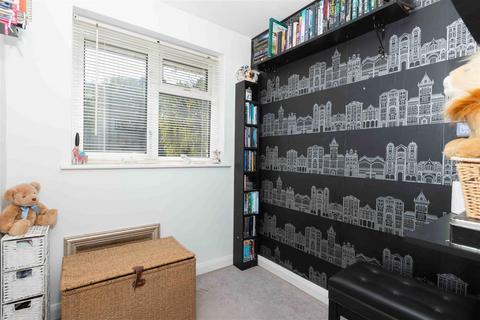 61 Coleridge Crescent, Goring By Sea, Worthing, BN12 6LU