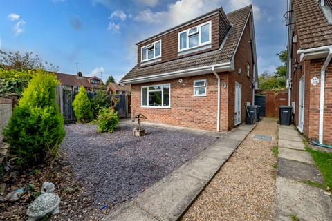 3 bedroom detached house for sale, Wordsworth Road, Luton, LU4