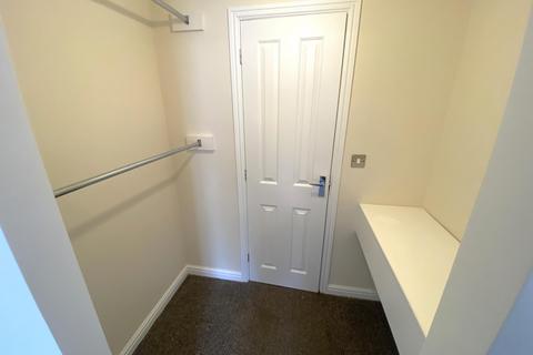 2 bedroom flat to rent, Pant Glas, Johnstown, LL14