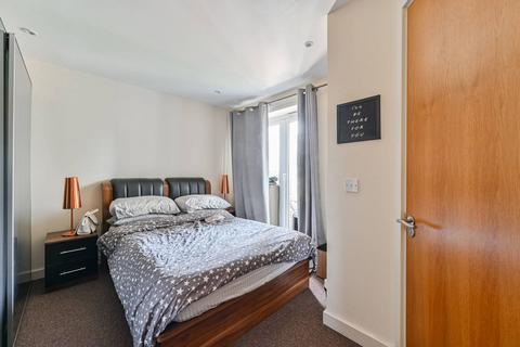 2 bedroom flat for sale, Old Kent Road, Peckham, London, SE15