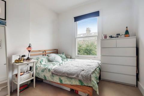 2 bedroom flat to rent, Prairie Street, Diamond Conservation Area, London, SW8