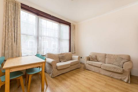 3 bedroom maisonette to rent, Northcote Avenue, Ealing Broadway, London, W5