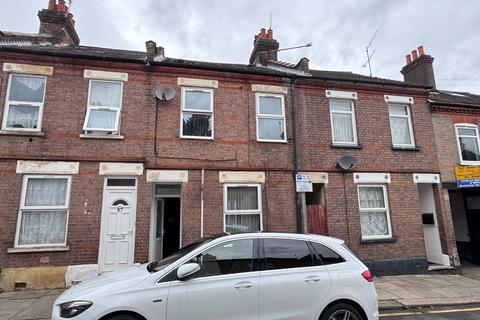 5 bedroom terraced house to rent, Strathmore Avenue