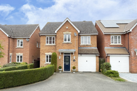 4 bedroom detached house for sale, Yelden Close, Rushden, NN10 9AE