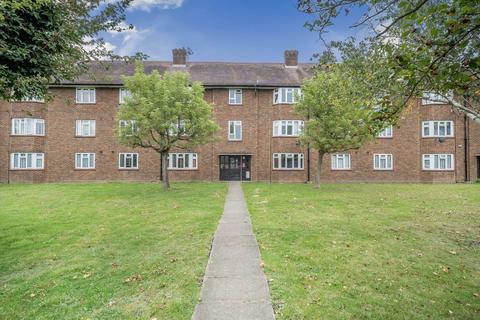 2 bedroom flat for sale, Grand Drive, Wimbledon, London, SW20