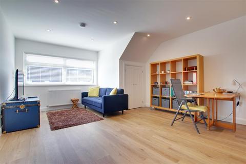 2 bedroom apartment for sale, Meadow Lane, St. Ives