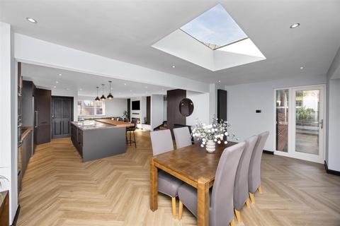 21 Bodmin Road, Worthing, BN13 3HE