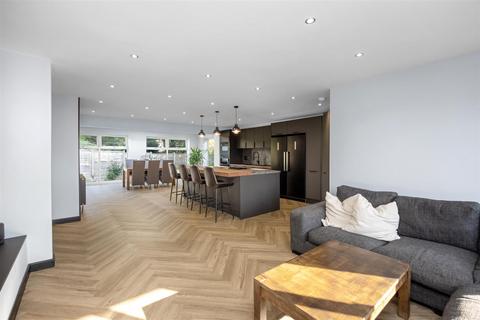 21 Bodmin Road, Worthing, BN13 3HE