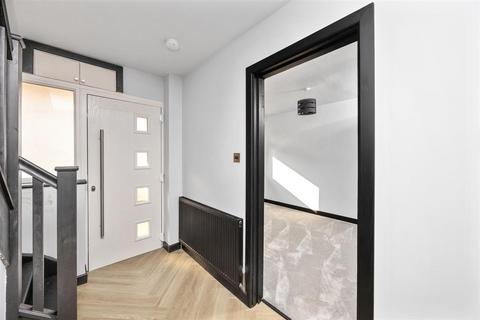 21 Bodmin Road, Worthing, BN13 3HE