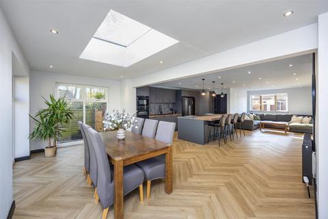 21 Bodmin Road, Worthing, BN13 3HE