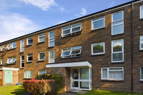 1 bedroom flat for sale, Woodpecker Mount, Pixton Way, Croydon