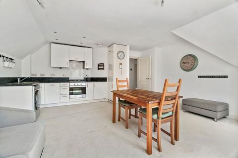 2 bedroom apartment to rent, Church Road, Uxbridge UB8