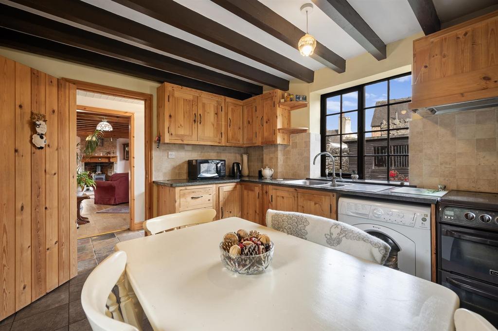 Kitchen towards Sitting Room.jpg