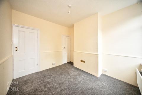 2 bedroom terraced house for sale, Tennyson Road, Luton, Bedfordshire, LU1