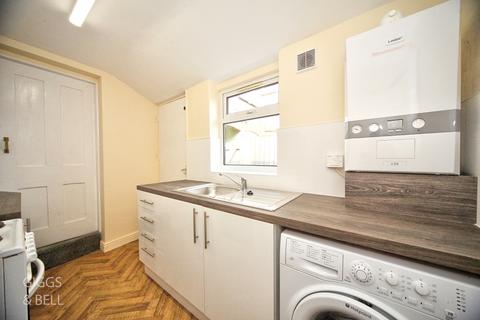 2 bedroom terraced house for sale, Tennyson Road, Luton, Bedfordshire, LU1