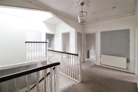 3 bedroom apartment to rent, Beaufort Road, Clifton, Bristol, BS8