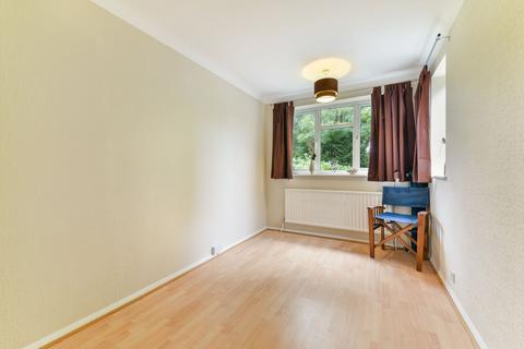 16 Devonshire Drive, Long Ditton, Surbiton, KT6 5DR