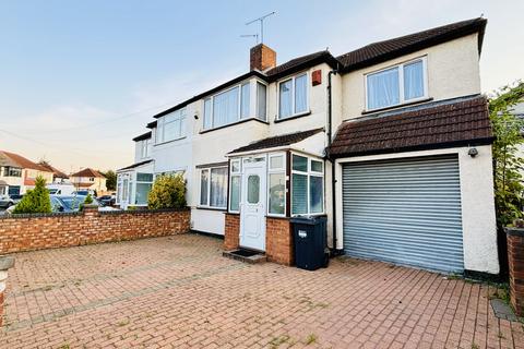 5 bedroom semi-detached house for sale, Penbury Road,  Southall, UB2