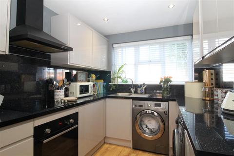 3 bedroom terraced house for sale, Montefiore Avenue, Ramsgate