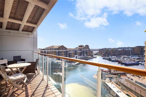 137 Basin Approach, London, E14 7JG