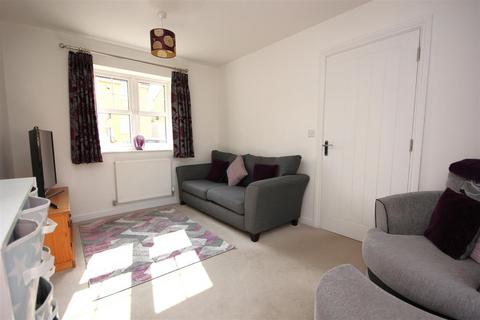 3 bedroom townhouse for sale, Vicarage Road, Rushden NN10