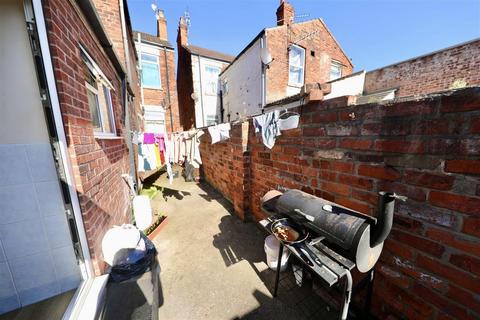 3 bedroom end of terrace house for sale, Suffolk Street, Hull