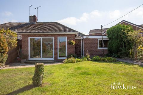 2 bedroom semi-detached bungalow for sale, Noredown Way, Royal Wootton Bassett SN4 8