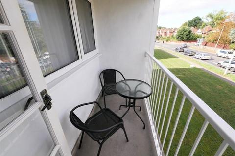 3 bedroom apartment for sale, Henley Court, Ipswich