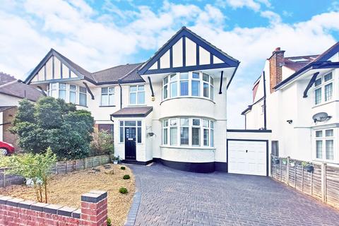 4 bedroom semi-detached house for sale, Pinner View, Harrow HA1