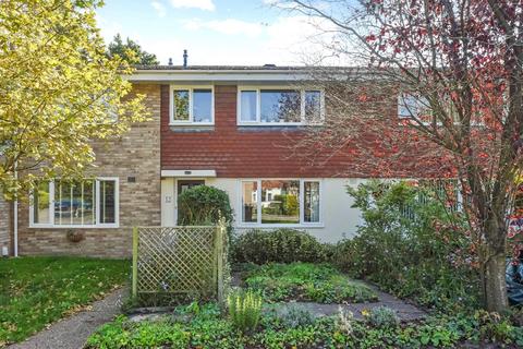 12 Sandy Close, Petersfield, GU31 4HF