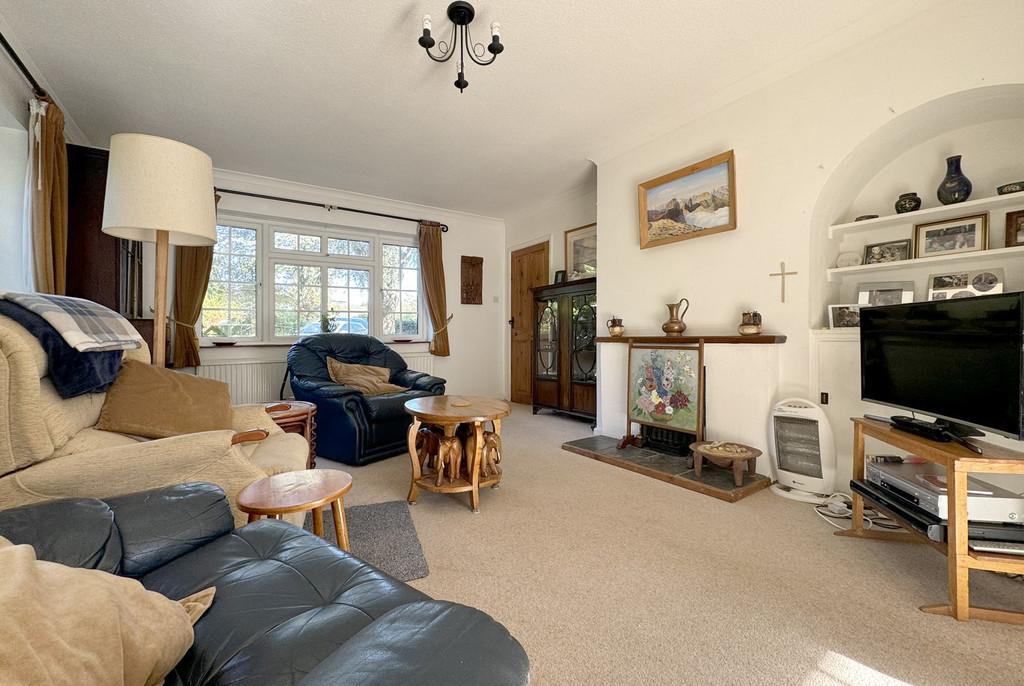 4 DC Sitting Room