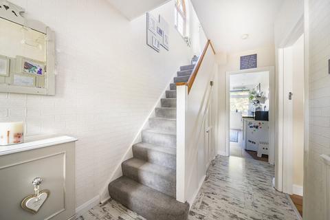 17 Harcourt Field, Wallington, SM6 8BA