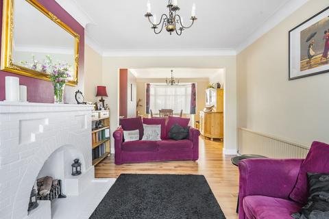 17 Harcourt Field, Wallington, SM6 8BA