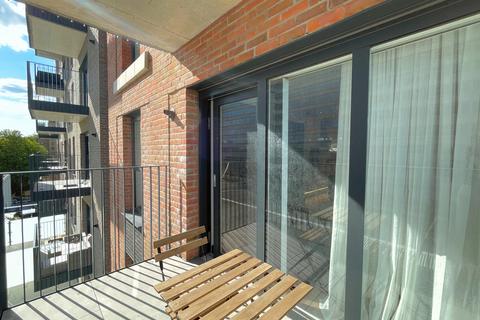 2 bedroom flat for sale, Victoria Avenue, Southend On Sea SS2