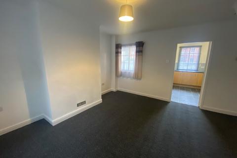 2 bedroom cottage to rent, Betley St, Crewe