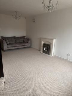 2 bedroom semi-detached house to rent, Highridge Close, Conisbrough DN12