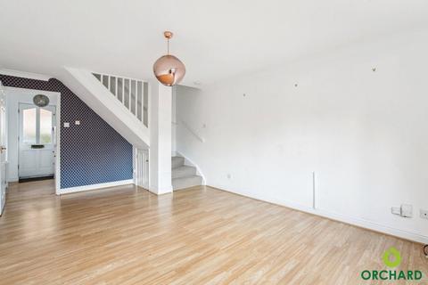 2 bedroom end of terrace house to rent, High Street, Rickmansworth, Hertforshire, WD3