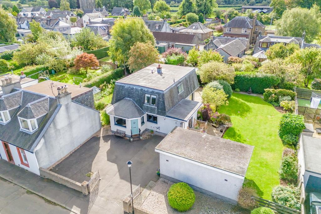 North Street, 3 bed detached house for sale £420,000