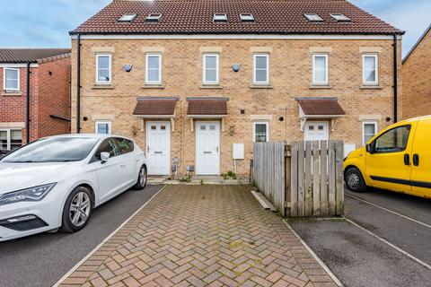 2 bedroom townhouse for sale, Sycamore Drive, Castleford WF10