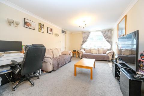 3 bedroom terraced house for sale, Saxville Road, Orpington