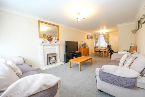 3 bedroom terraced house for sale, Saxville Road, Orpington