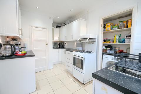 3 bedroom semi-detached house for sale, Arundel Drive, Orpington