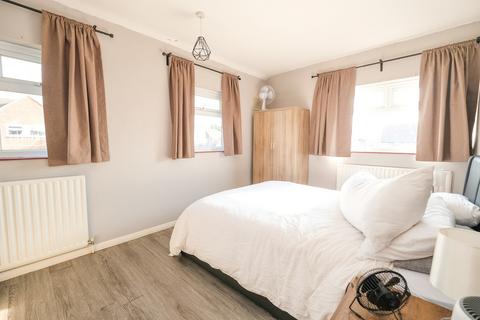 76 Arundel Drive, Orpington, BR6 9JG